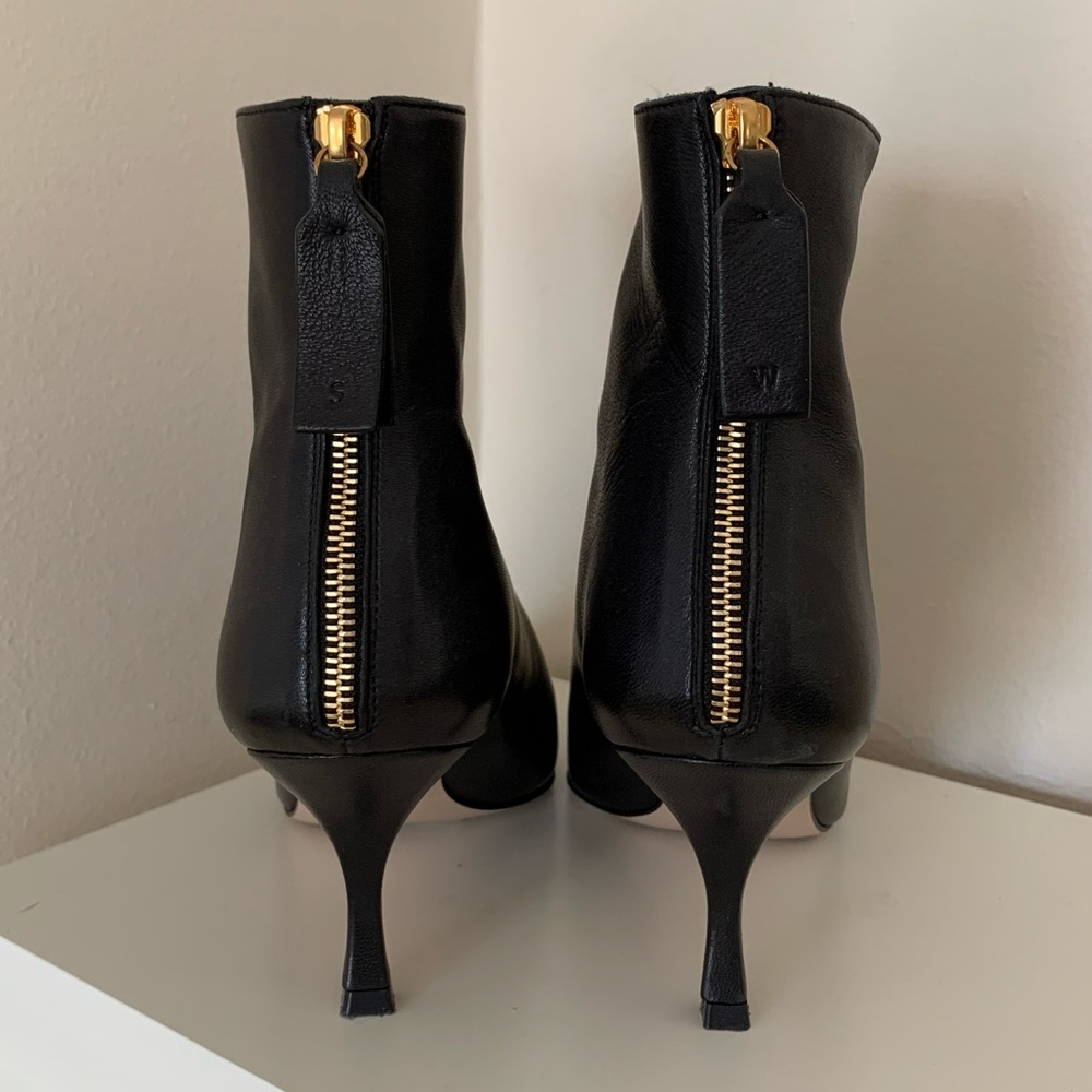 Stuart Weitzman soft leather ankle booties / boots